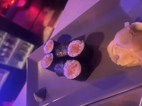 Макі з лососем