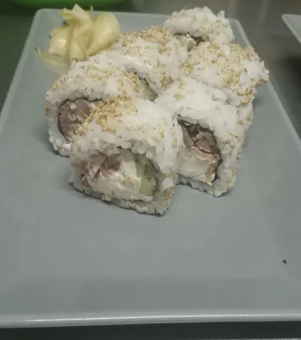 Філадельфія кунжут з тунцем