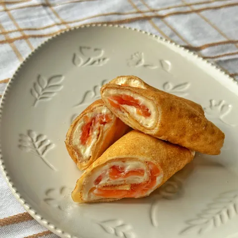 Млинець з лососем